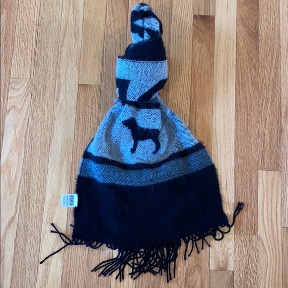 PINK Victoria's Secret Accessories - VS PINK Black & Gray Fringe Winter Scarf
